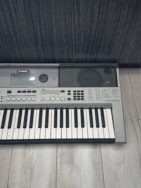 Yamaha PSR E443 61 Key Keyboard - Black