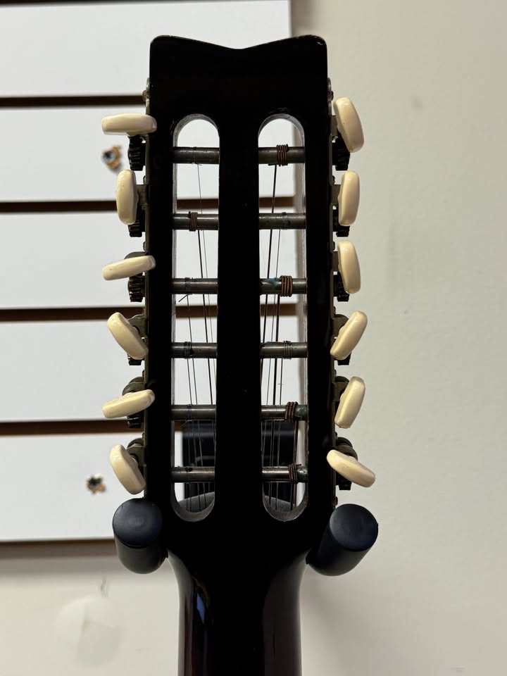Yamaha 12 String - FG-210-1 - Acoustic Guitar