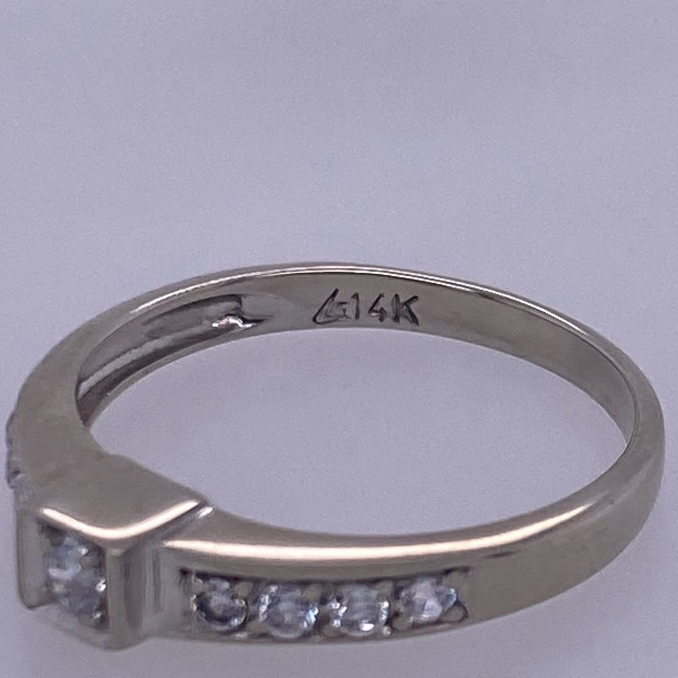 14k White Gold Ladies Diamond Statement Ring