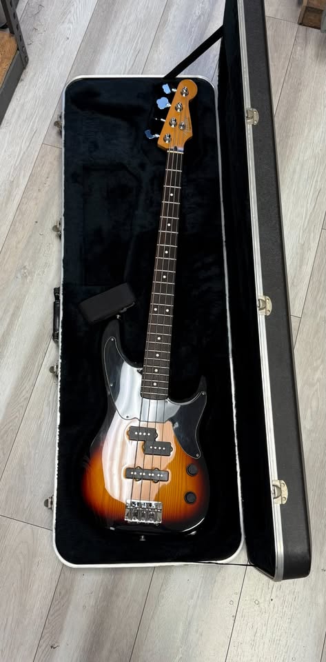 Fender Player II Precision Electric Bass Guitar - Sunburst