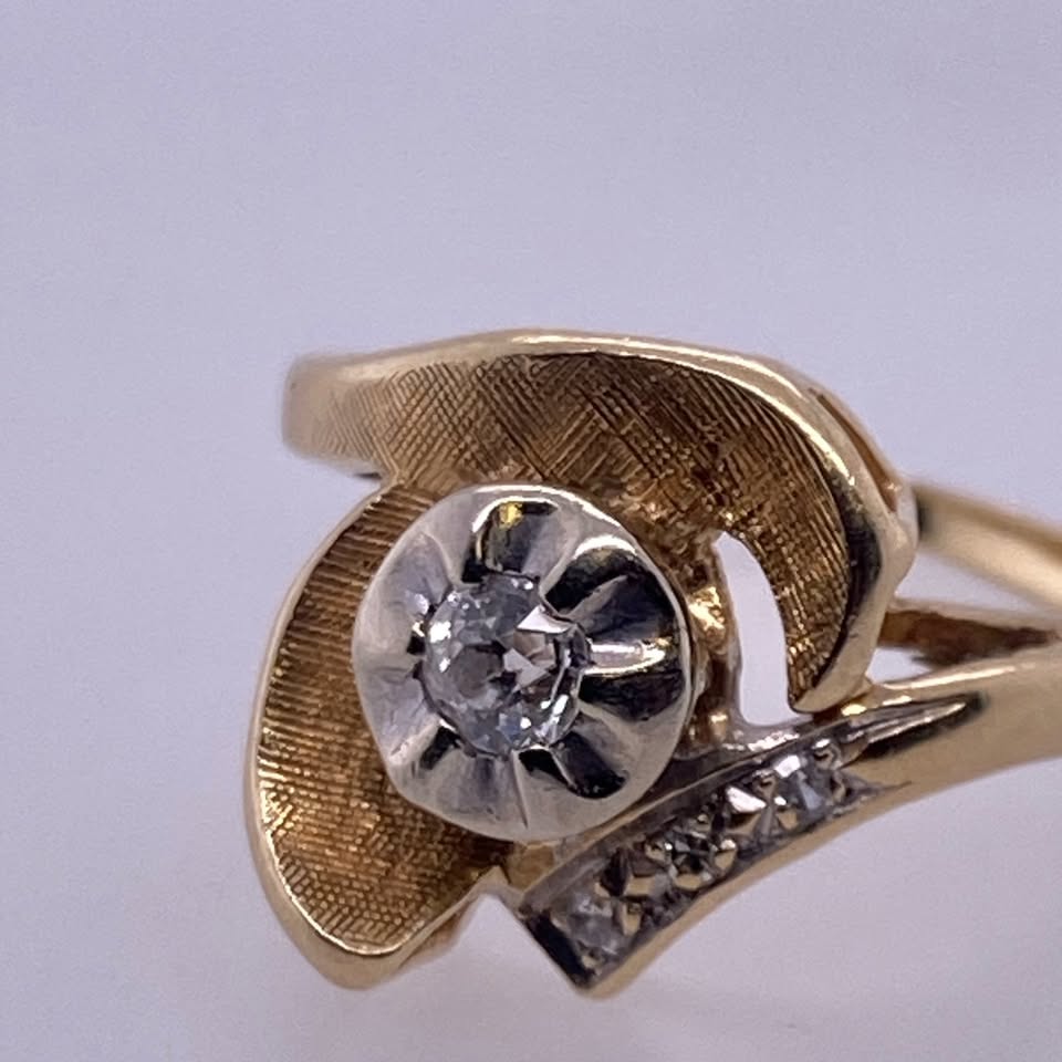 14K Yellow Gold 0.15 Antique Cut Diamond Engagement/Wedding Ring