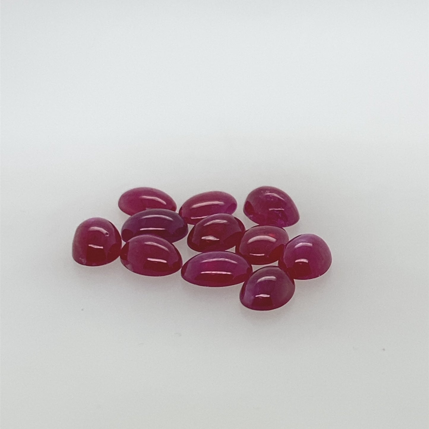 7.5mm Loose Oval Rubie Stones Approximately 11.80TCW