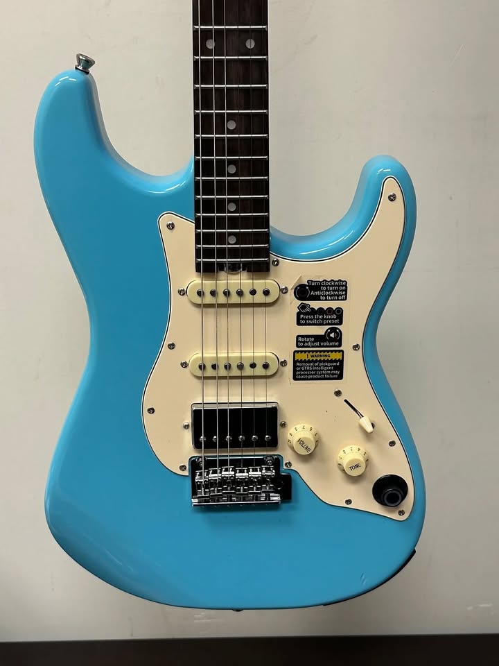 Mooer GTRS S800 Baby Blue Electric Guitar