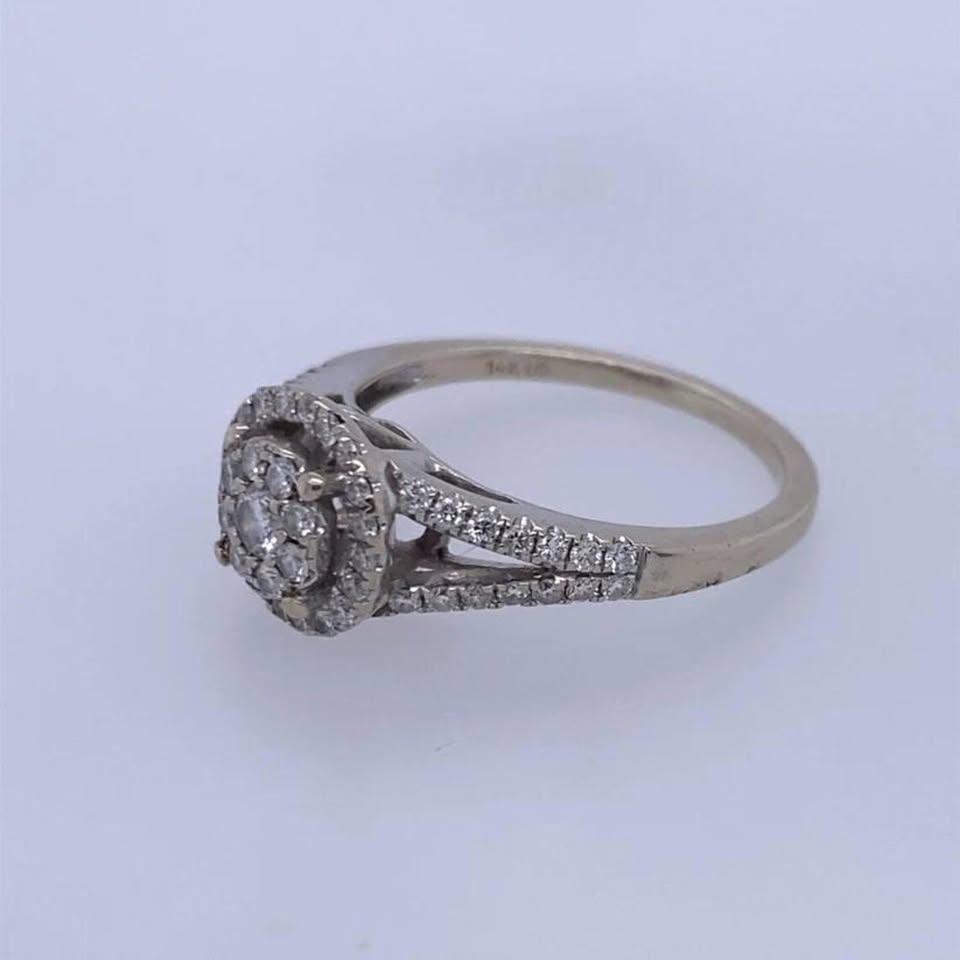 14k White Gold Woman’s Ring W/ 0.40TCW of Diamond’s/Ladies