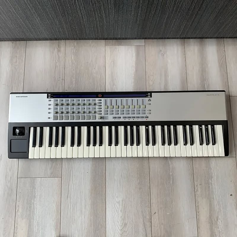 Novation ReMOTE 61 SL MIDI Controller 2006 Keyboard
