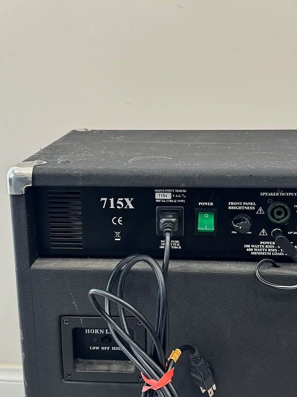 Trace Elliot 715X 500-watt Bass Combo Amp