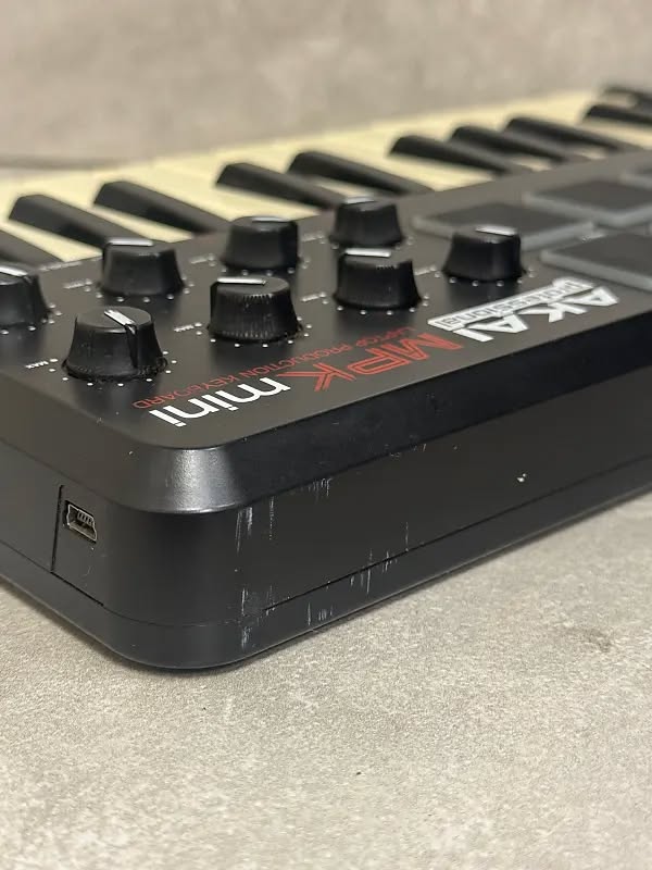Akai MPK Mini Laptop Production Keyboard
