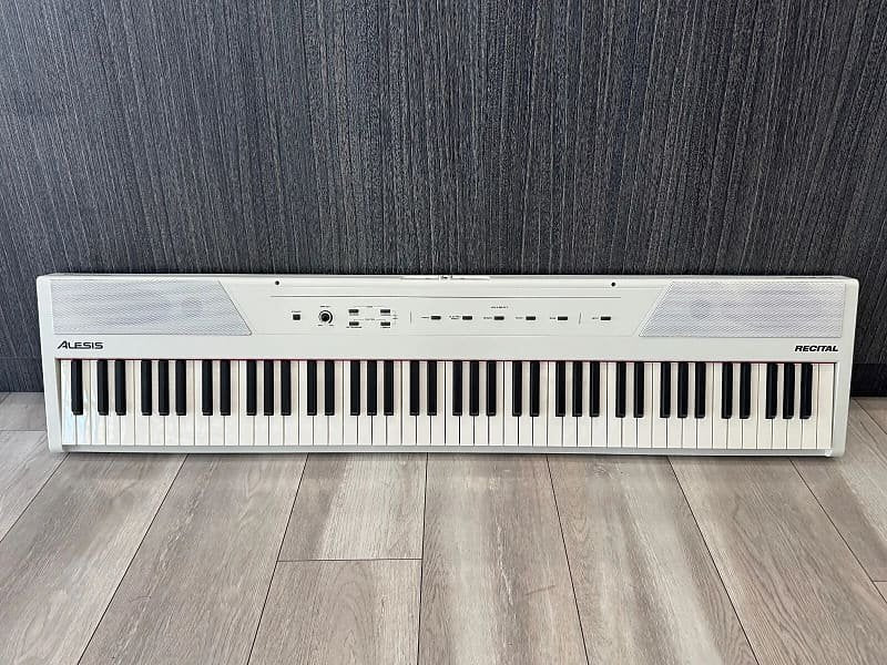 Alesis Recital 88-Key Digital Piano 2010s - WHITE