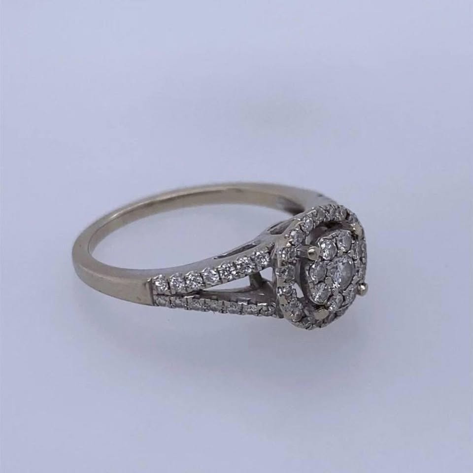 14k White Gold Woman’s Ring W/ 0.40TCW of Diamond’s/Ladies
