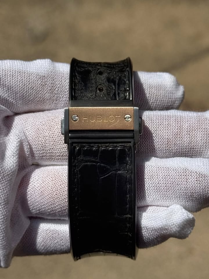 Hublot Classic Fusion 18k Rose Gold/Titanium 45mm 521.NO.1181.LR
