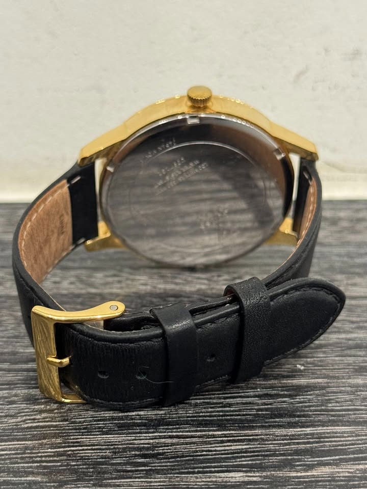 Guess U0972G2 Men’s Black Leather Gold Watch