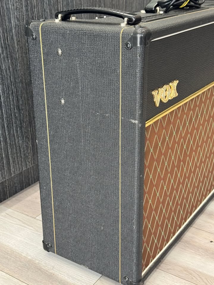 Vox AC30C2 Custom 2-Channel 30-Watt 2x12" Combo