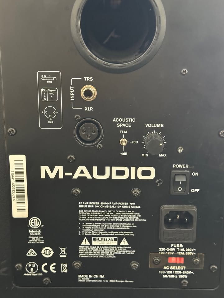 M-Audio BX8 D3 Powered Studio Monitors