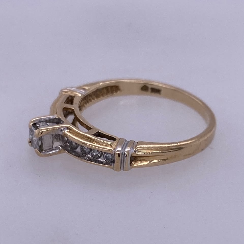10k Yellow Gold Antique Style Ring