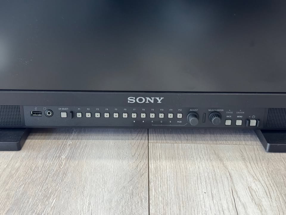 Sony PVM-X1800 V2 18" 4K HDR TRIMASTER High Grade Picture Monitor