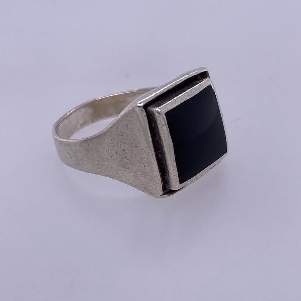 925 Sterling Silver Square Cut Black Stone Ring