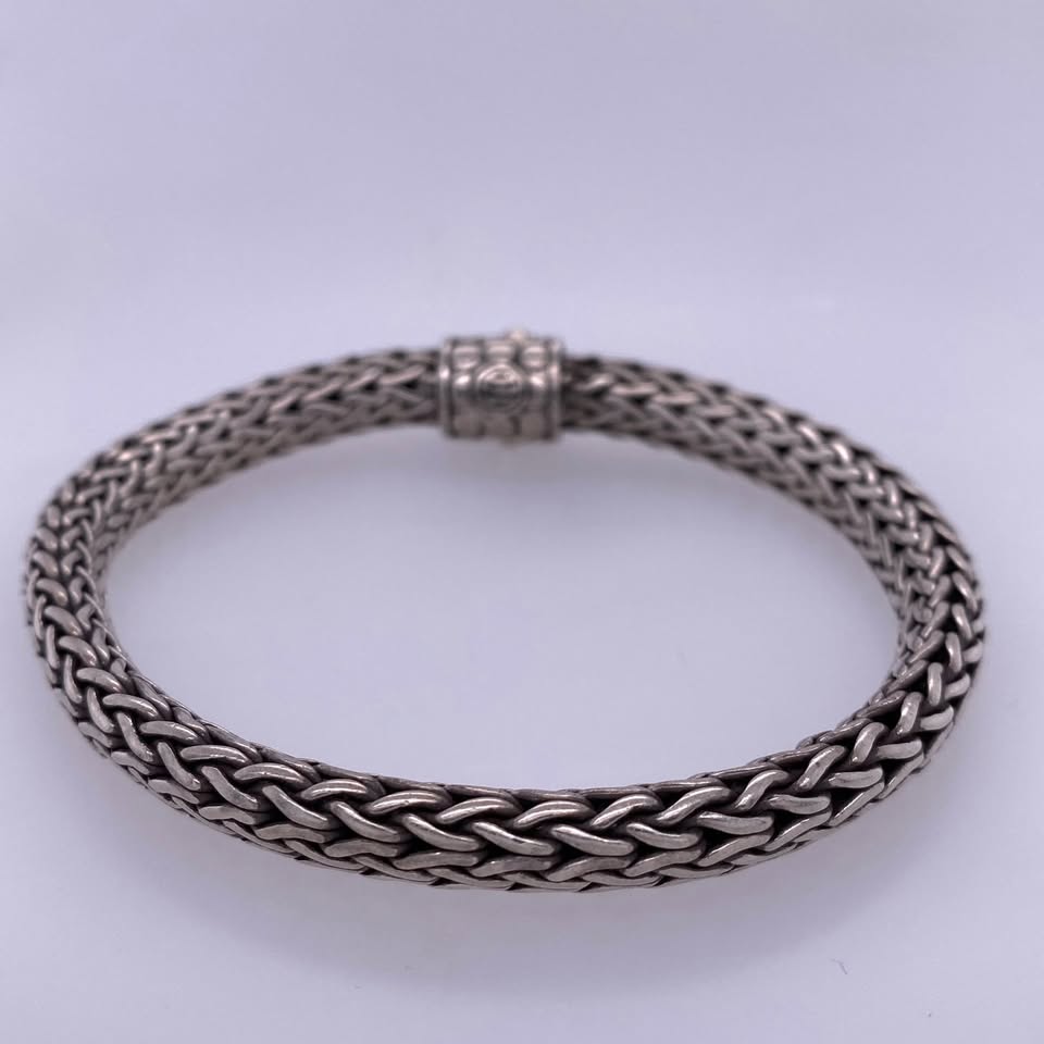 John Hardy Medium Classic Chain Lava Sapphire Bracelet