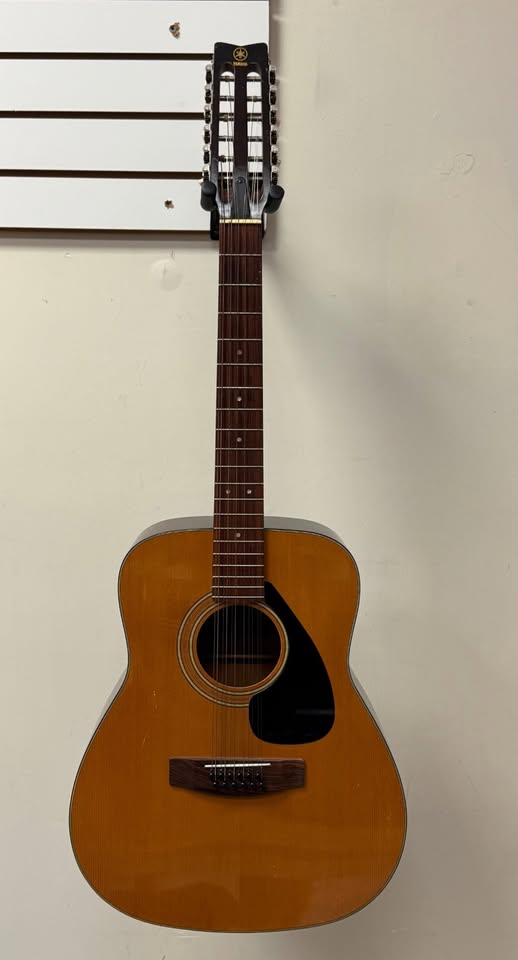 Yamaha 12 String - FG-210-1 - Acoustic Guitar