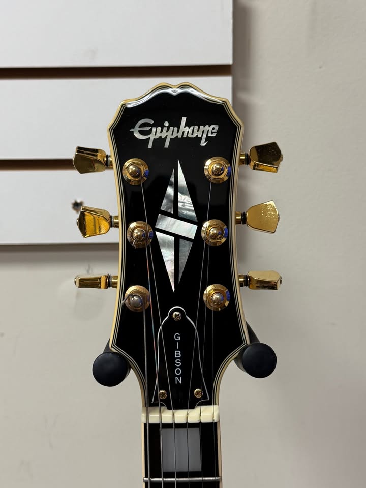 Epiphone Les Paul Gibson White Electric 6 String Guitar