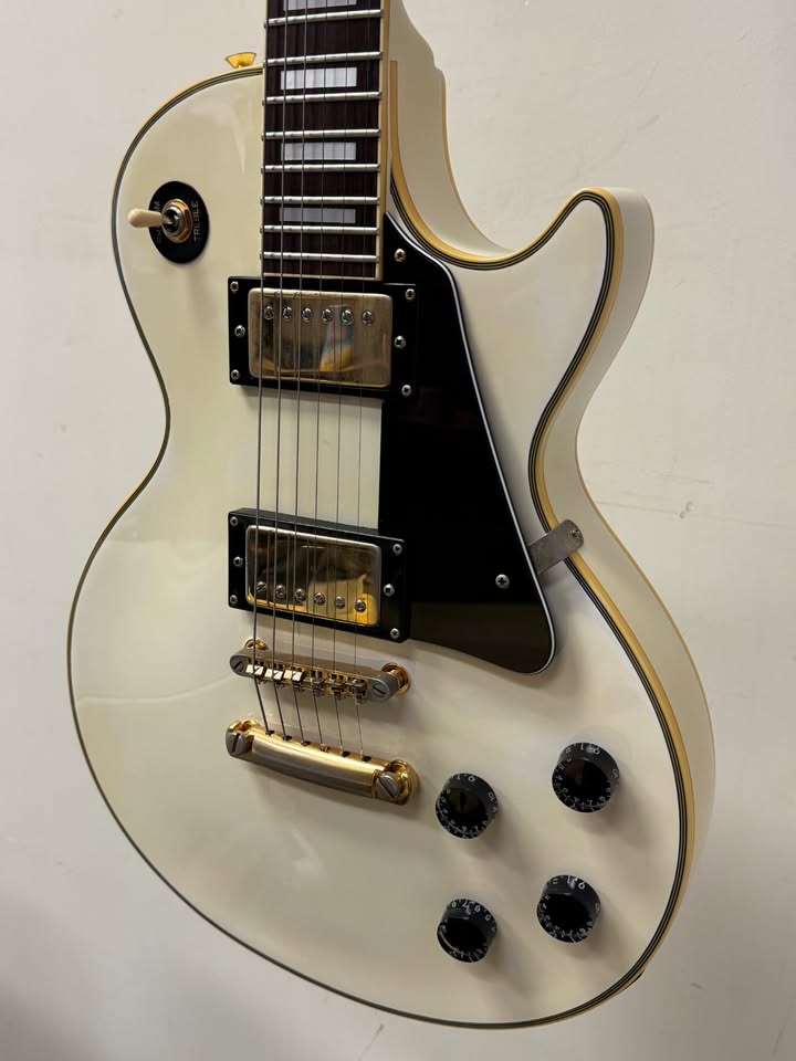 Epiphone Les Paul Gibson White Electric 6 String Guitar