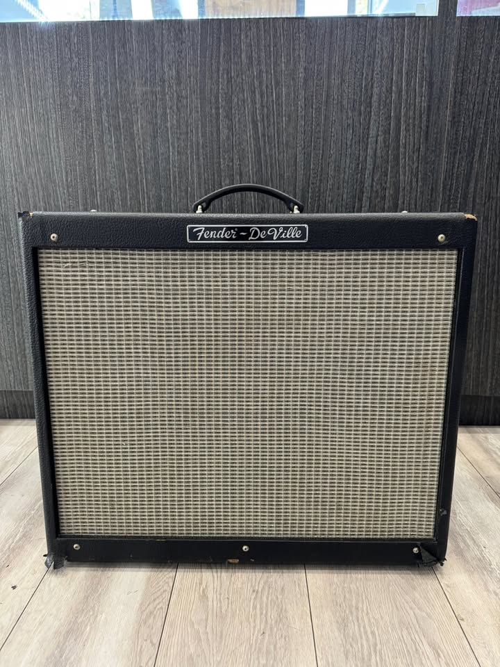 Fender Hot Rod Deville 60W 2x12 Tube Guitar Combo Amp