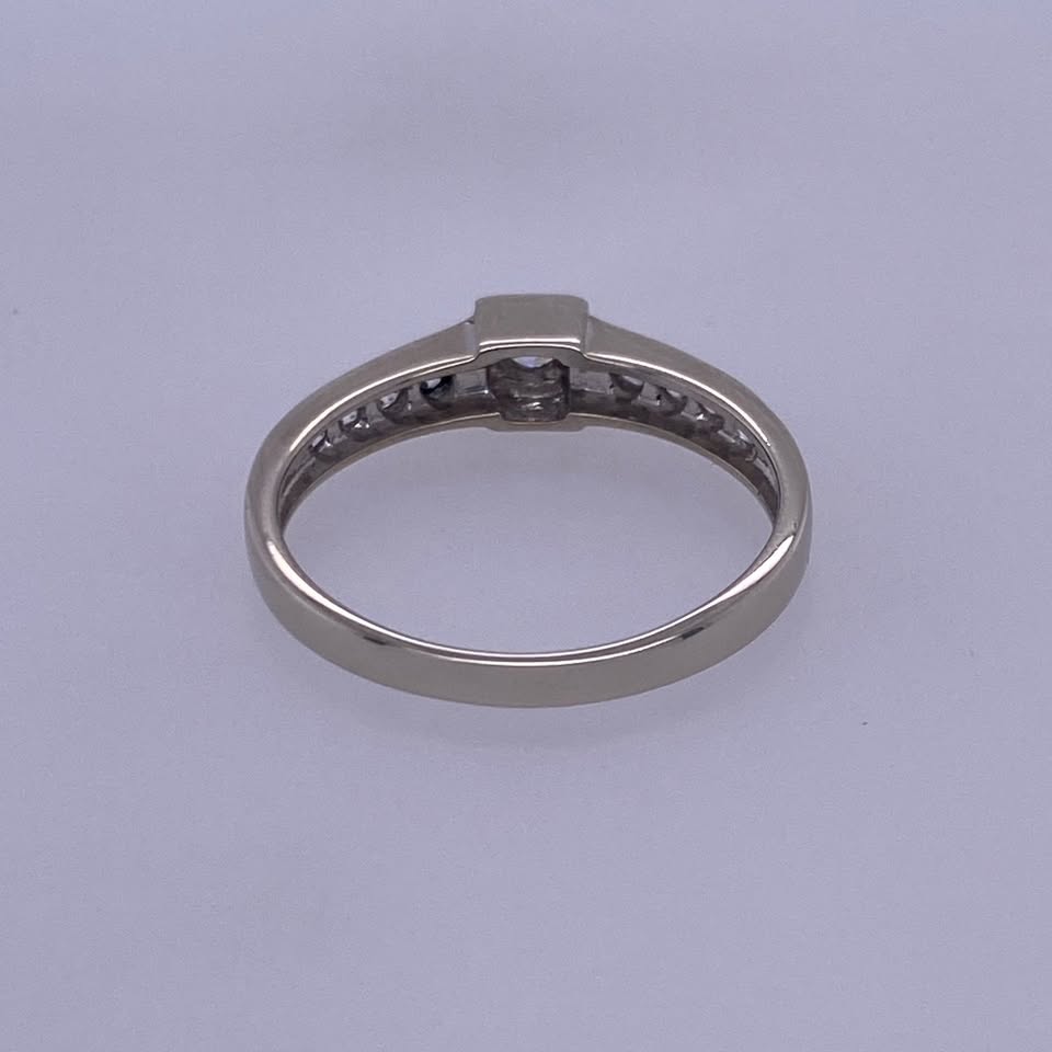 14k White Gold Ladies Diamond Statement Ring