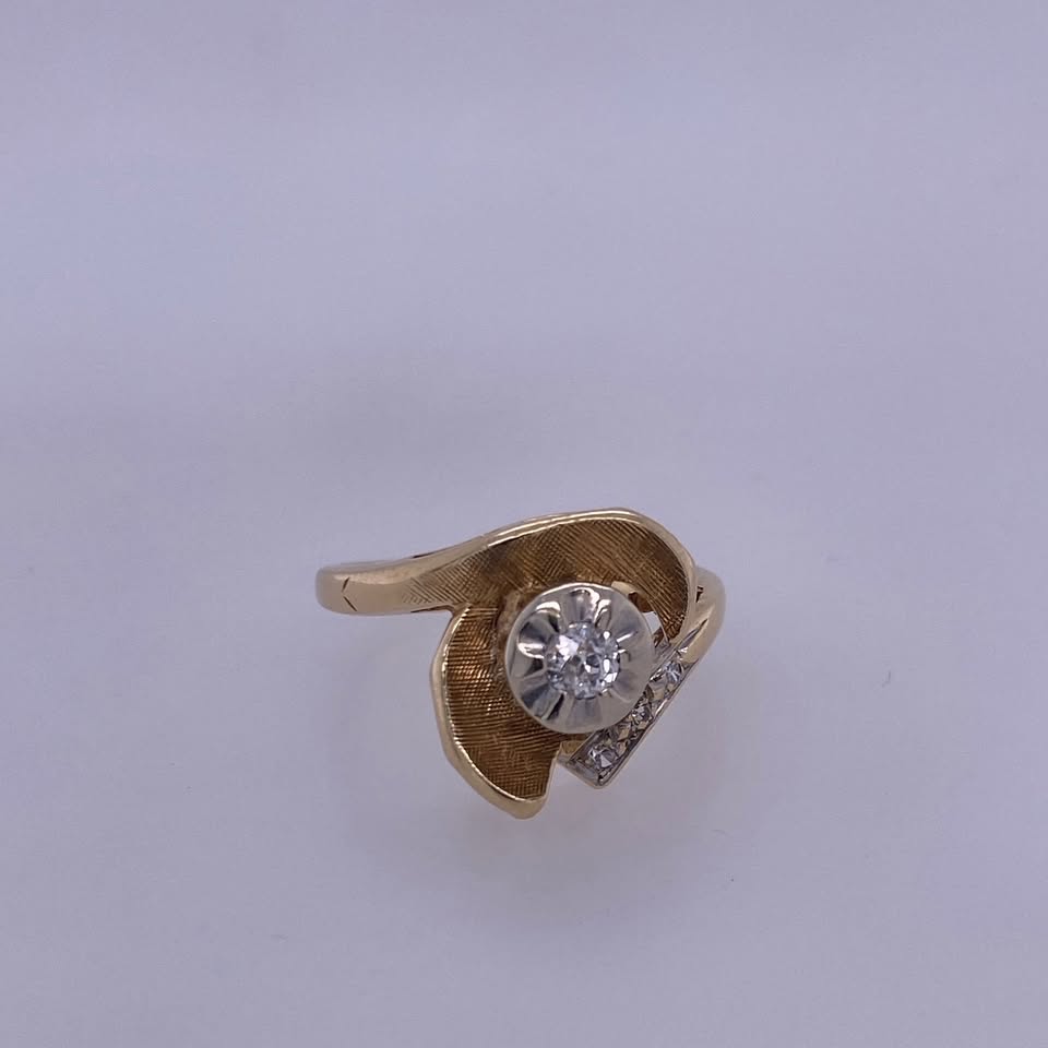 14K Yellow Gold 0.15 Antique Cut Diamond Engagement/Wedding Ring