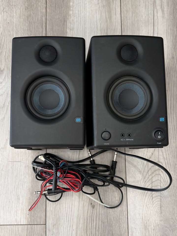 PreSonus Eris E3.5 2-Way 3.5" Active Studio Monitor (Pair) 2017 - Present - Black