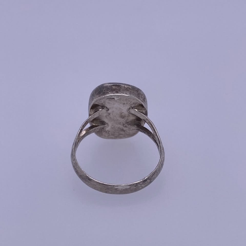 925 Sterling Silver Ring With Black/Blue Plastic Stone