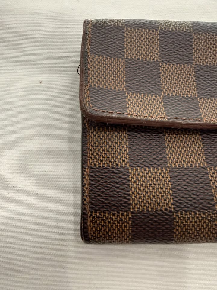 Louis Vuitton Damier Ebene Sarah Wallet