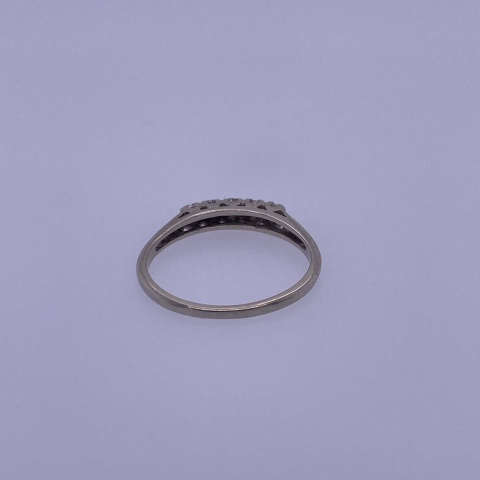 14k White Gold 0.10TCW Ladies Diamond Ring