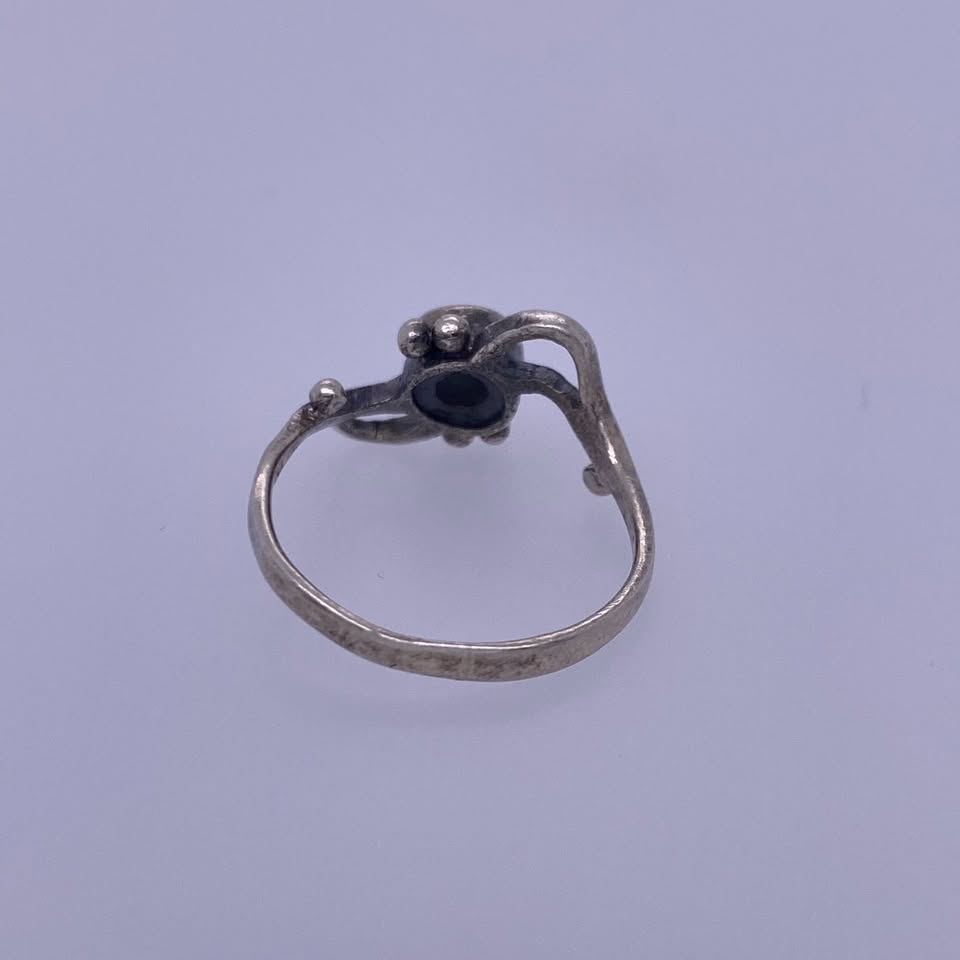 925 Sterling Silver Ring With Purple/Blue Plastic Stone