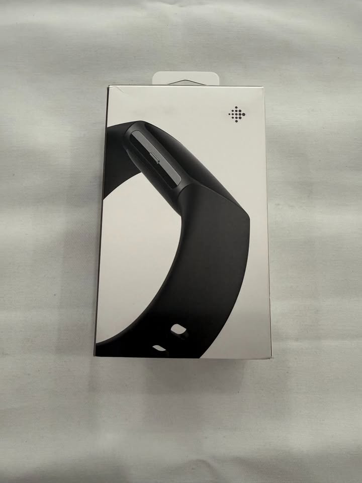 Fitbit Charge 6-Never Used In Original Box