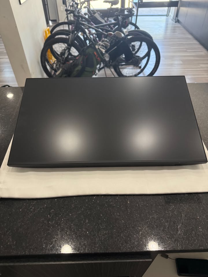 HP Series 5 Pro 524pf 23.8 Inc Monitor-Sealed Box Never Used