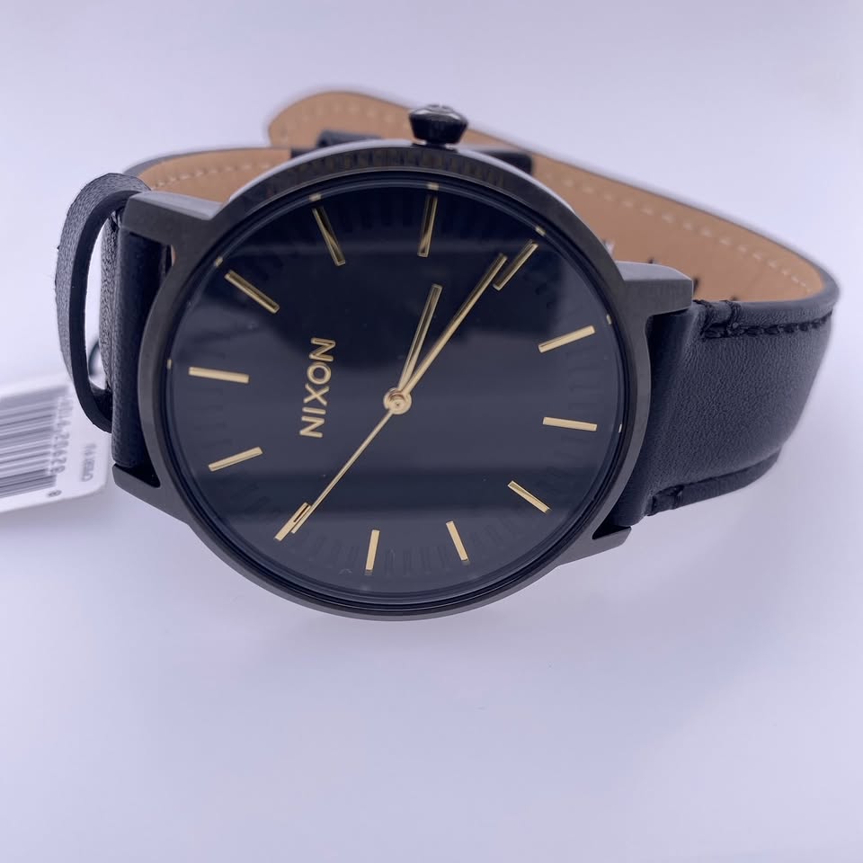 Nixon Porter Leather A1058 50m Water Resistant Men’s Watch