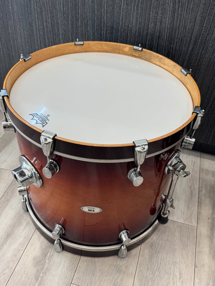 PDP M5 Series Tobacco Maple Drum Set