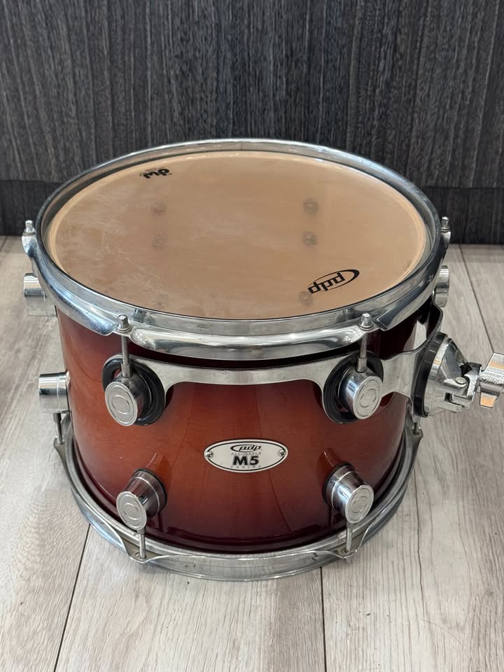 PDP M5 Series Tobacco Maple Drum Set