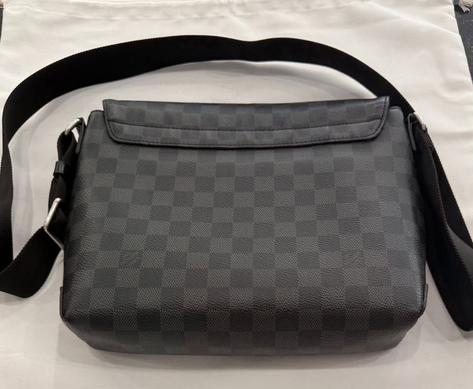 Louis Vuitton Damier Graphite Canvas District PM Messenger Bag-With Authenticity