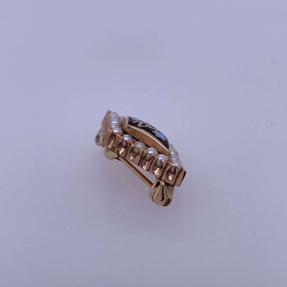 10K Yellow Gold Diamond Shape Pin With Tiny Pearls