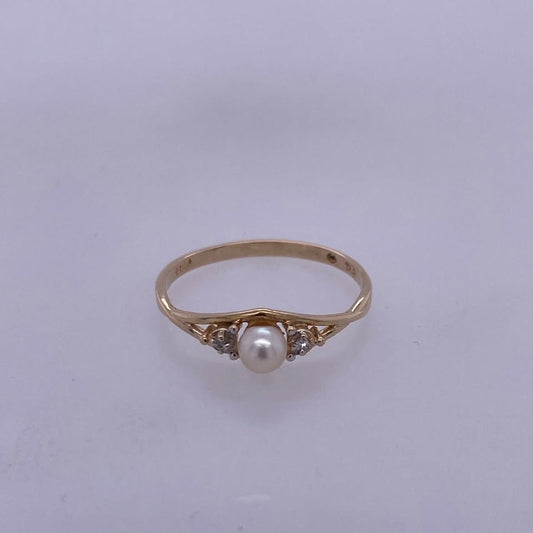 14k Yellow Gold Mini Round Pearl Ladies Ring