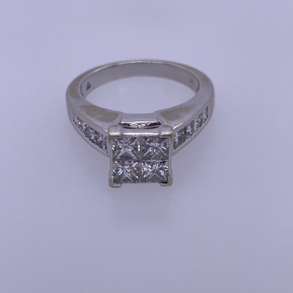 14K White Gold Diamond Engagement/Wedding Ring
