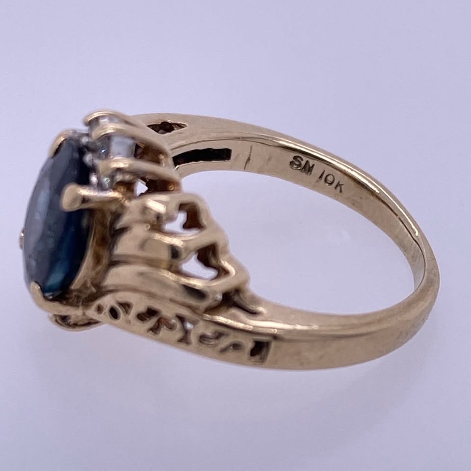 10K Yellow Gold Ring With Blue Artif Colored Stone