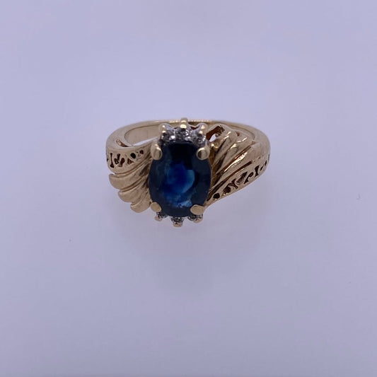 10K Yellow Gold Ring With Blue Artif Colored Stone