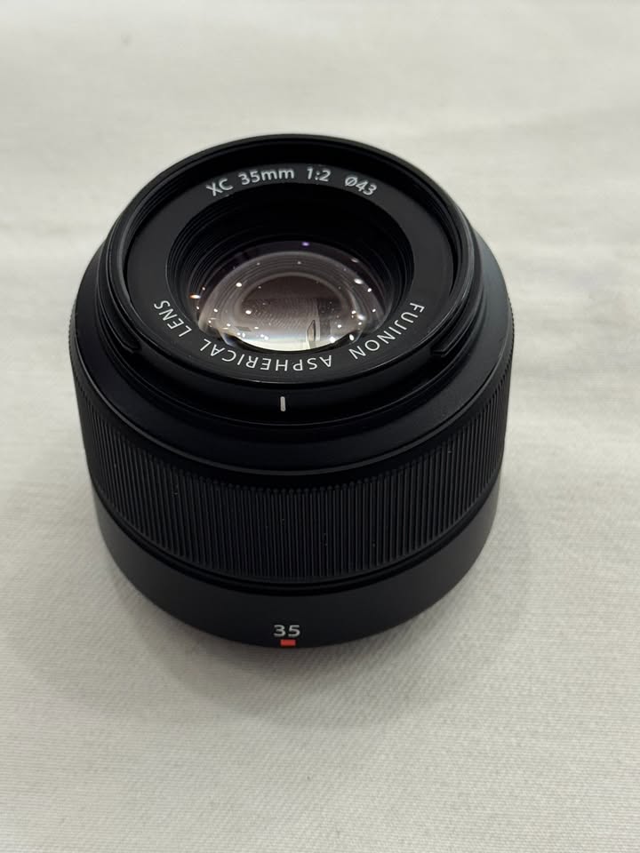 FUJIFILM Fujinon XC 35mm f/2 Lens