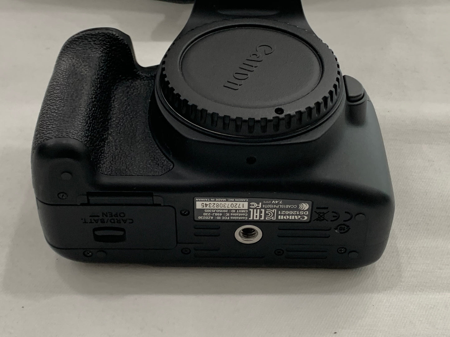 Canon EOS Rebel T6 DS126621 Digital SLR Camera