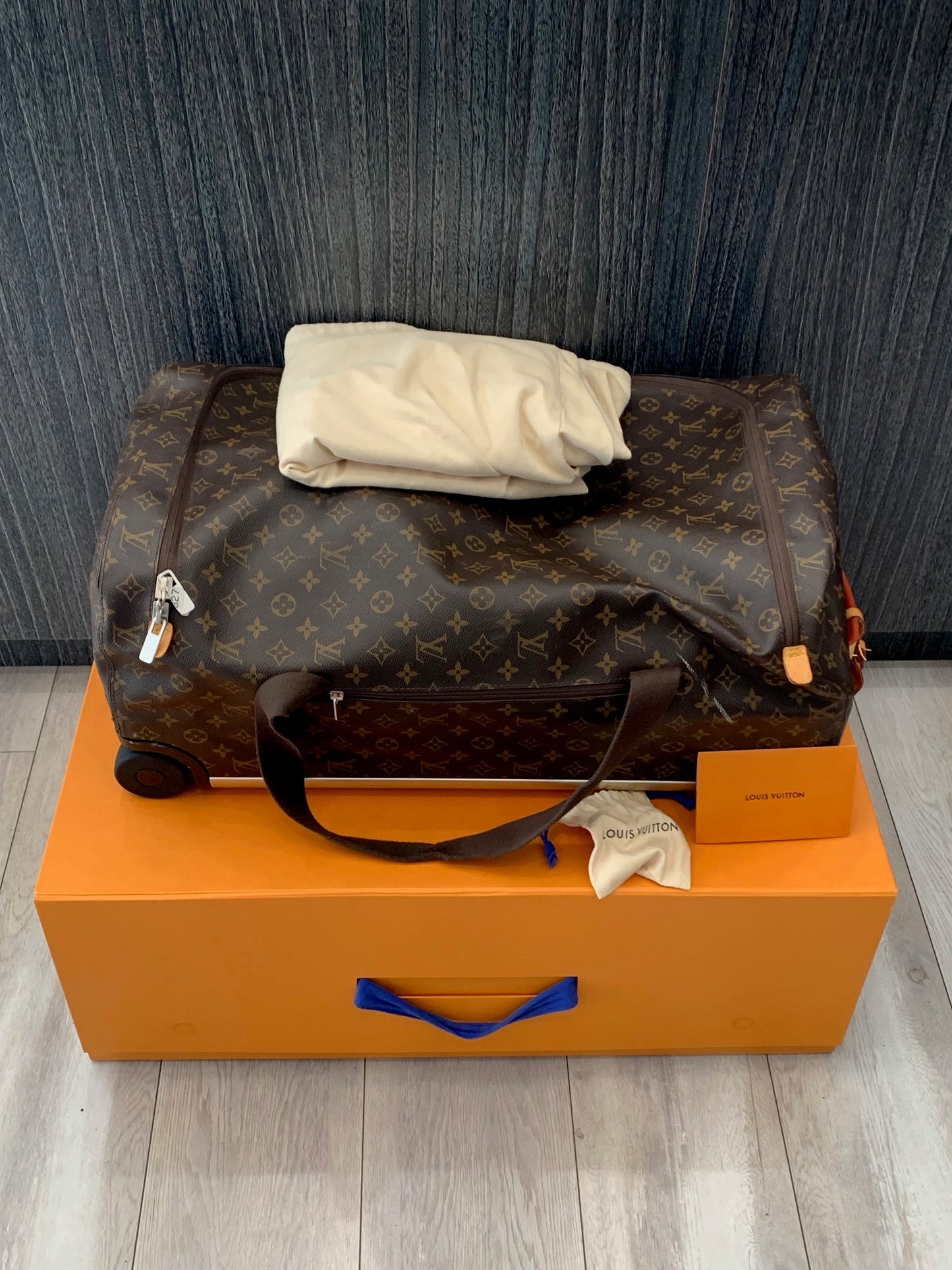 Louis Vuitton Monogram Canvas Horizon Soft Duffle 55