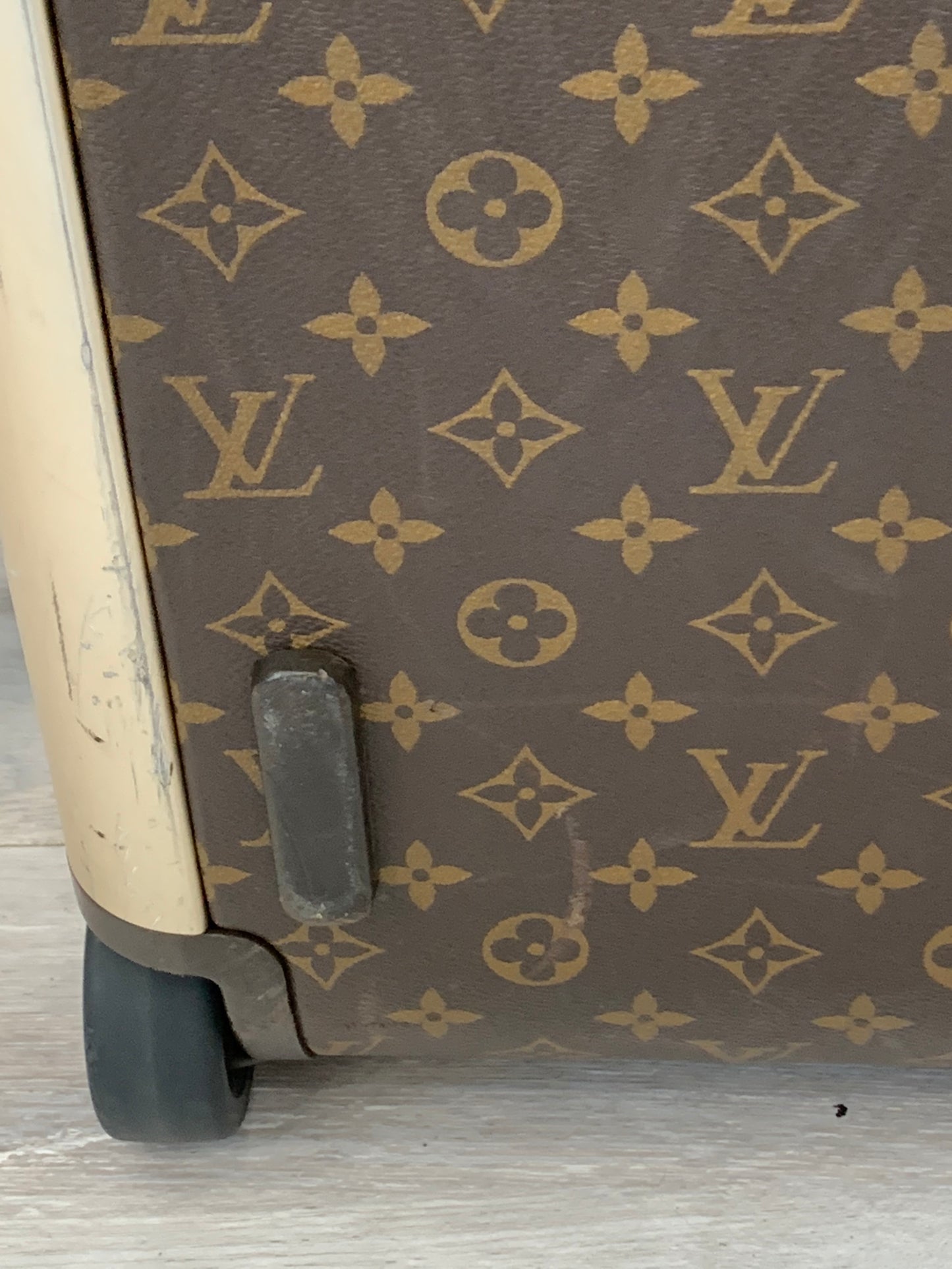Louis Vuitton Monogram Canvas Horizon Soft Duffle 55