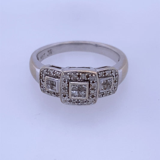 14k White Gold Custom Ring W/ 0.53TCW of Round & Sqaure Diamond Stones