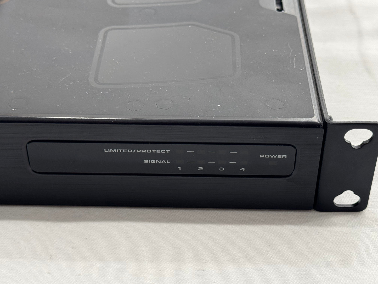 QSC SPA4-60 4 Channel 60W Power Amplifier