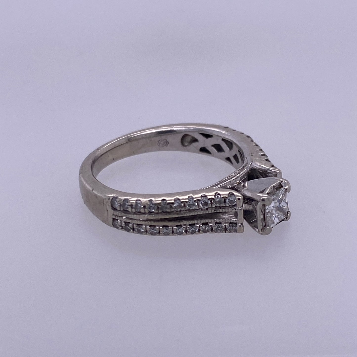 10k White Gold Princess Cut Ladies Diamond Engagement/ Wedding Ring